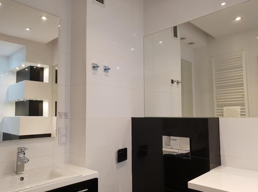 Pawia Apartments Modern Красков Екстериор снимка